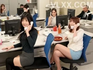 Đụ lồn vợ bạn trong bếp cực sướng